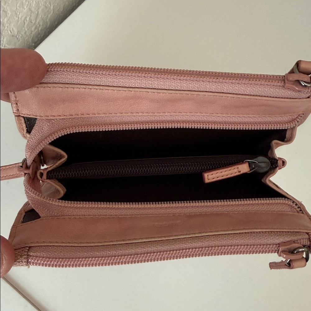 Gucci GG Canvas Zip Wallet Light Pink 5x4 Multiple Zipper Compartments - Picture 7 of 11